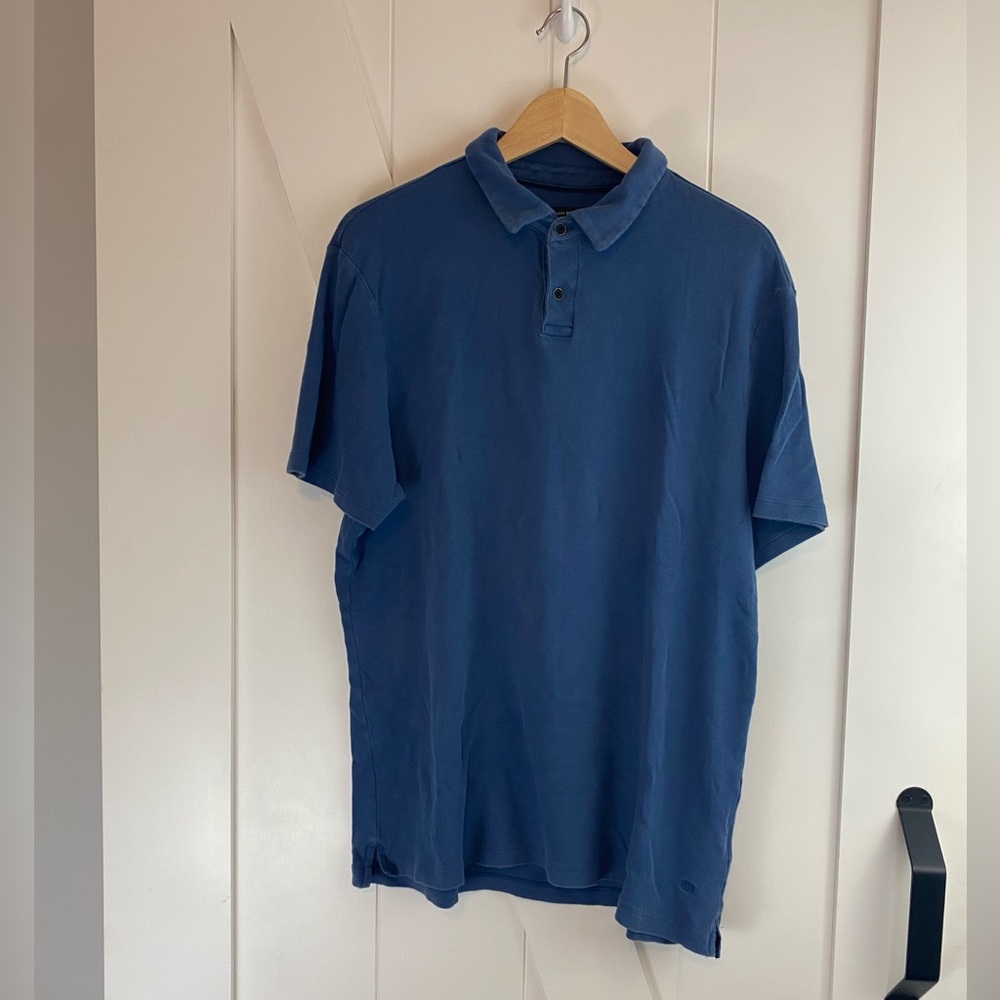 Banana Republic Blue Polo Shirt Classic Design - Size XL